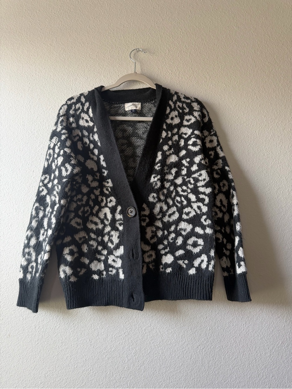Universal Thread Black and White Leopard-Print Cardigan
